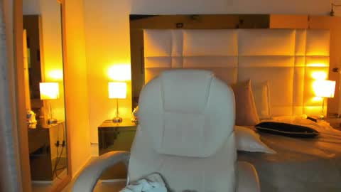 zoei_moon online show from 04/21/26, 01:42