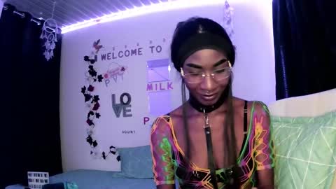 zoejackson723294 online show from 11/15/25, 11:43