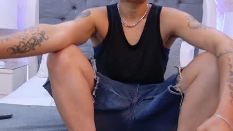 Zoe Krug online show from 11/26/25, 11:55