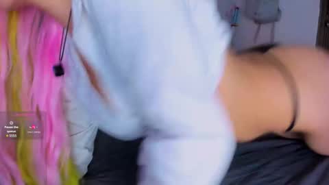 CuteZoe online show from 11/23/25, 02:39