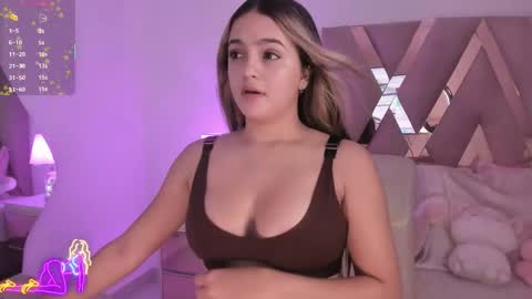 Snapshot of zoemina__ chatting on 09/14/25, 03:33 Antonella Kim online show from 09/14/25, 03:33