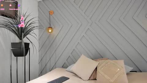 Zoe online show from 03/25/26, 10:49