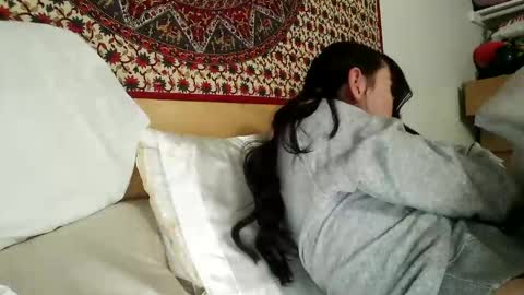 zoepleasing online show from 03/06/25, 07:47