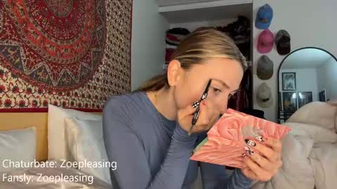 zoepleasing online show from 10/14/25, 01:28