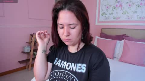 Zoes online show from 03/03/25, 11:44