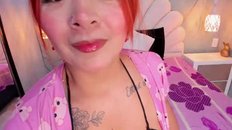 Zoe Salazar  online show from 05/16/26, 04:09