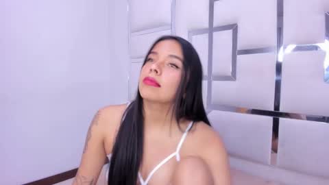 ZoeSwam online show from 01/31/25, 06:57