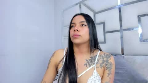 ZoeSwam online show from 10/29/25, 11:23