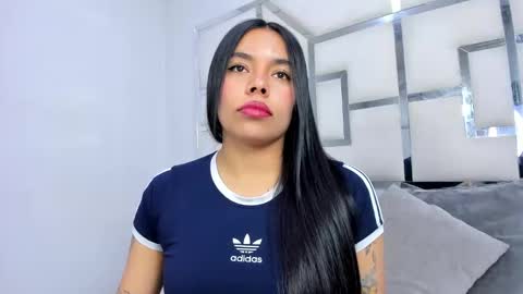 ZoeSwam online show from 10/30/25, 12:17