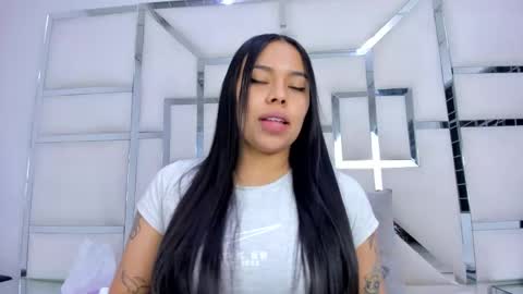 ZoeSwam online show from 12/04/25, 11:30