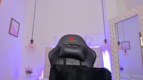 zoeth_ruiz online show from 03/11/25, 03:23