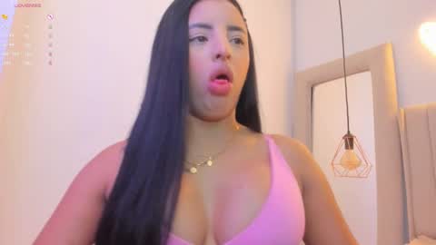 zoeth_ruiz online show from 10/20/25, 04:18