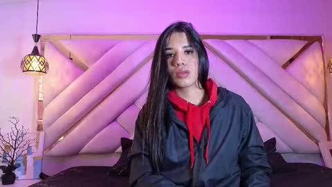 Zoe online show from 03/21/26, 12:43