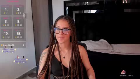 Zoe online show from 10/08/25, 03:09