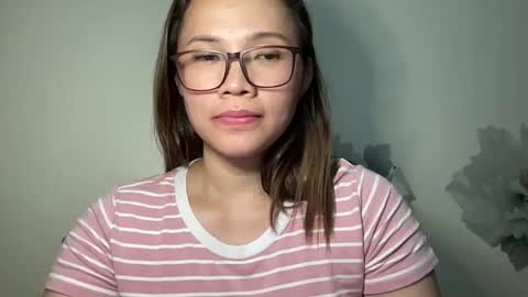 zoey_foryou online show from 10/28/25, 02:53