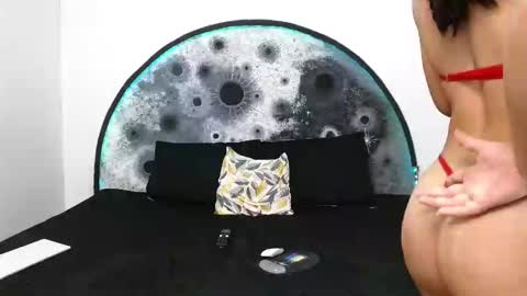 Zoey  Jayden online show from 02/11/25, 11:54