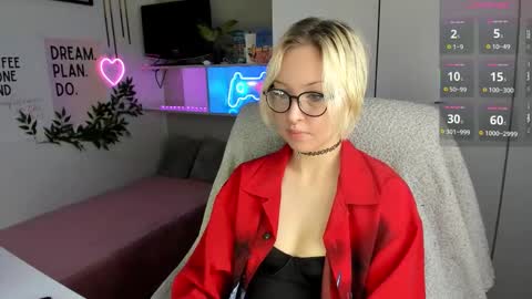 Snapshot of zoeybizz chatting on 03/02/26, 07:26 Kate online show from 03/02/26, 07:26