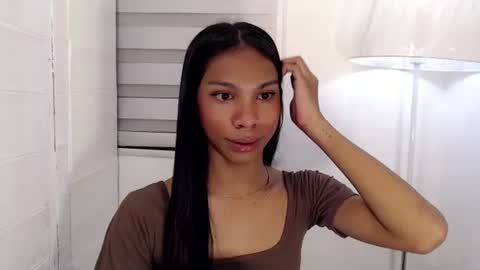 Snapshot of zoeygorgeous19 chatting on 02/08/25, 02:58 zoey online show from 02/08/25, 02:58