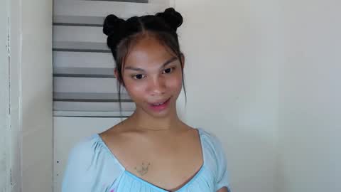 Snapshot of zoeygorgeous19 chatting on 02/14/25, 04:37 zoey online show from 02/14/25, 04:37