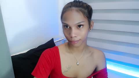 Snapshot of zoeygorgeous19 chatting on 11/07/25, 07:41 zoey online show from 11/07/25, 07:41