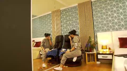 Zoey online show from 02/28/25, 04:20