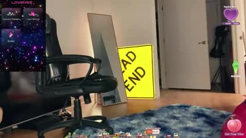 zoeymonroe online show from 10/15/25, 09:26