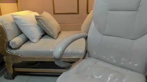 Z O E online show from 11/28/25, 12:08