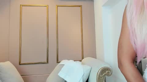 Z O E online show from 11/30/25, 12:42