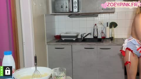 Zoey online show from 04/09/26, 06:19