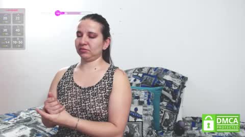 Snapshot of zohe_ chatting on 02/15/25, 09:16 zohe online show from 02/15/25, 09:16