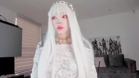 SOPHIE    online show from 03/13/26, 10:49