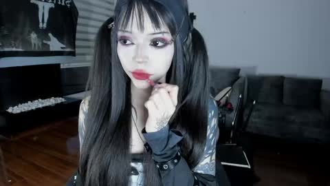 Snapshot of zombieeporcelainex chatting on 04/24/26, 11:07 SOPHIE online show from 04/24/26, 11:07