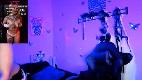 Zoee  online show from 03/25/26, 05:57