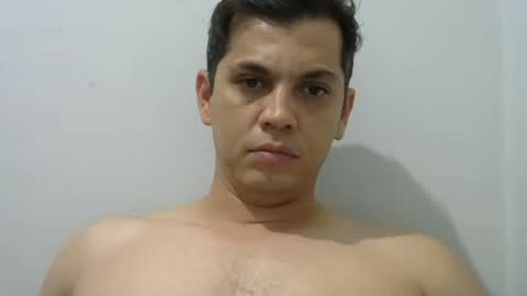 zoro_00 online show from 12/14/25, 01:11