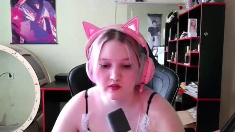 zoya173454 online show from 04/25/26, 07:33