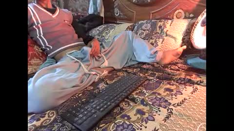 zoyakhan803 online show from 02/04/26, 09:53