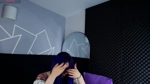 zpzphot online show from 04/24/26, 12:13