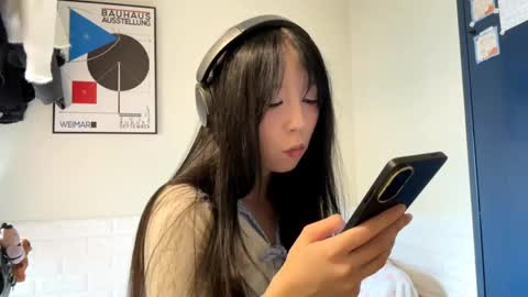 Mei online show from 04/23/26, 10:45