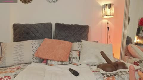 Snapshot of zuly_zahir_01 chatting on 02/28/25, 08:53 zuly goode online show from 02/28/25, 08:53