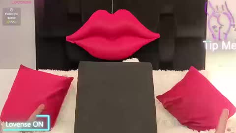 Snapshot of zuly_zahir_01 chatting on 09/15/25, 10:43 zuly goode online show from 09/15/25, 10:43