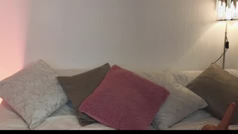 Snapshot of zuly_zahir_01 chatting on 10/04/25, 08:01 zuly goode online show from 10/04/25, 08:01