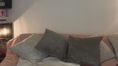 Snapshot of zuly_zahir_01 chatting on 11/26/25, 11:22 zuly goode online show from 11/26/25, 11:22