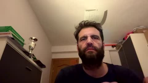 Snapshot of zurdineno chatting on 06/13/26, 01:47 zurdineno online show from 06/13/26, 01:47