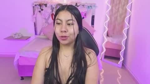 ZURY   online show from 09/23/25, 11:46