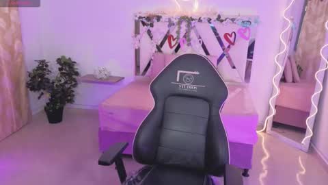 ZURY   online show from 11/14/25, 11:31