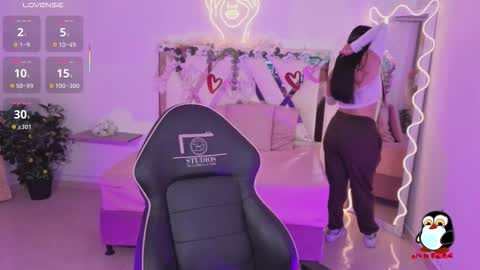 ZURY   online show from 12/18/25, 11:38