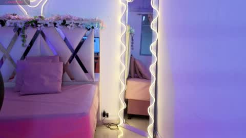 ZURY   online show from 03/31/26, 11:32