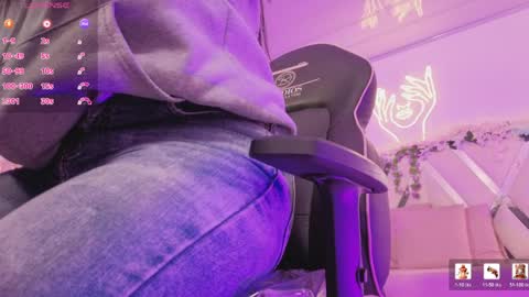 ZURY   online show from 04/09/26, 11:37