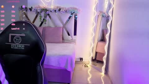 ZURY   online show from 05/01/26, 11:37