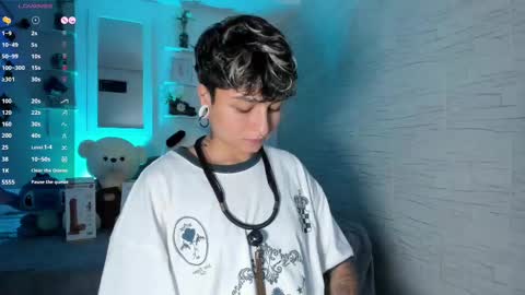 Snapshot of zuryramirez_ chatting on 10/04/25, 07:01 Zury Ramirez online show from 10/04/25, 07:01